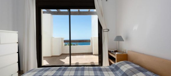 2 Schlafzimmer Penthouse in La Alcaidesa, Spain, Nr. 185937 4