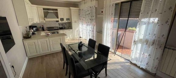 3-salle Appartement à Montignoso, Italy No. 216541 5