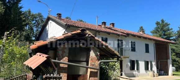 6 bedrooms House in Montafia, Italy No. 124127 4