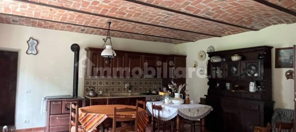 6 bedrooms House in Montafia, Italy No. 124127 8