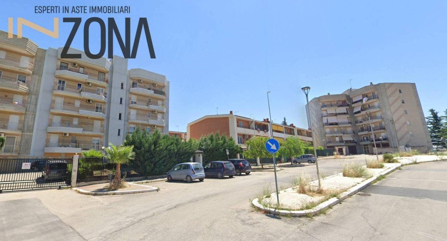 3 bedrooms Apartment in Cerignola, Italy No. 36401