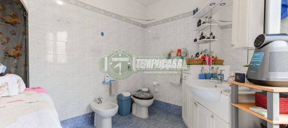 Apartamento de 3 habitaciónes en Settala, Italy No. 258157 11