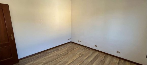 5 Schlafzimmer Wohnung in Sona, Italy, Nr. 377059 21