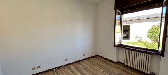 5 Schlafzimmer Wohnung in Sona, Italy, Nr. 377059 20