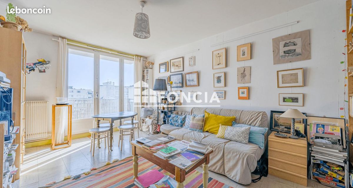 Квартира с 2 спальнями в Тур, Франция № 243581