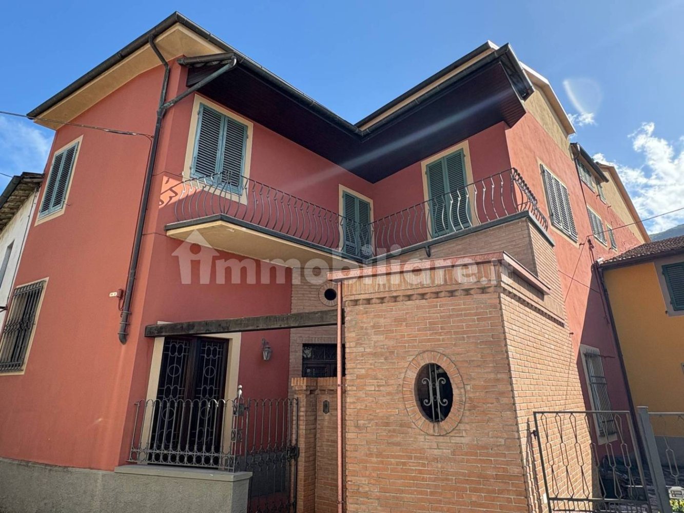 2 غرف نوم منزل في Barga, Italy رقم 354508