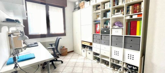 Apartamento de 4 habitaciónes en Bologna, Italy No. 26474 20