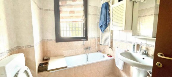 Apartamento de 4 habitaciónes en Bologna, Italy No. 26474 30