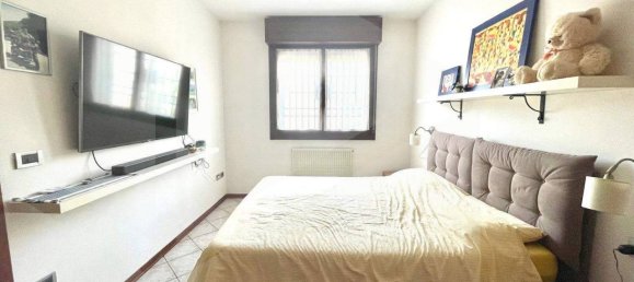 Apartamento de 4 habitaciónes en Bologna, Italy No. 26474 18