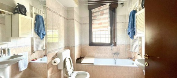 Apartamento de 4 habitaciónes en Bologna, Italy No. 26474 29