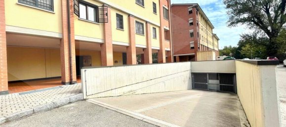 Apartamento de 4 habitaciónes en Bologna, Italy No. 26474 36