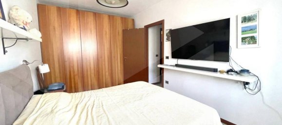 Apartamento de 4 habitaciónes en Bologna, Italy No. 26474 15