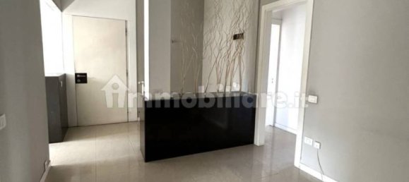4 rooms Office in Varese, Italy No. 355091 7