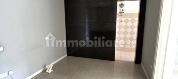 4 rooms Office in Varese, Italy No. 355091 3