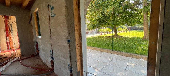 Casa de 5 habitaciónes en Albignasego, Italy No. 69341 24