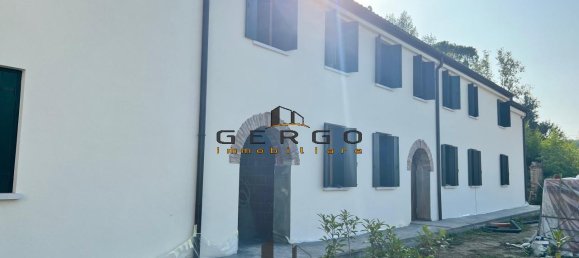 Casa de 5 habitaciónes en Albignasego, Italy No. 69341 22