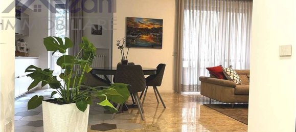 3 bedrooms Apartment in Milan, Italy No. 239219 11