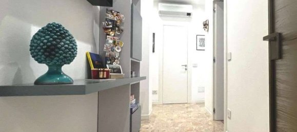 3 bedrooms Apartment in Milan, Italy No. 239219 13