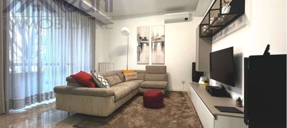 3 bedrooms Apartment in Milan, Italy No. 239219 7