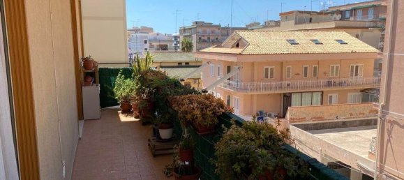 4 rooms Apartment in Syracuse, Italy No. 250225 9