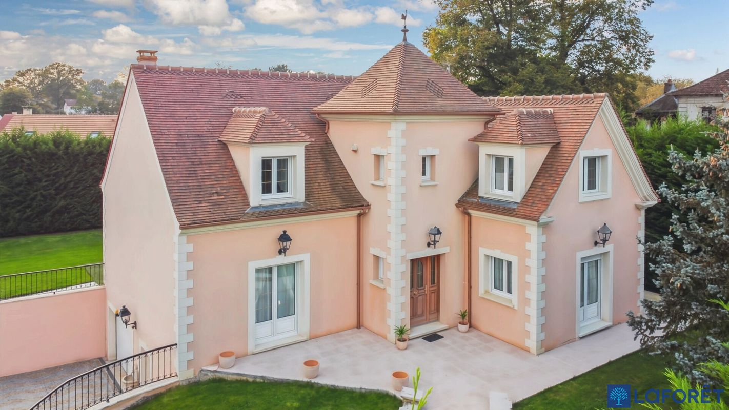 Замки и поместья с 6 спальнями в Оржерю, Франция № 172055