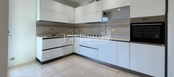 Квартира с 3 спальнями в Абано Терме, Италия № 370242 23