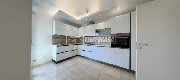 Квартира с 3 спальнями в Абано Терме, Италия № 370242 6