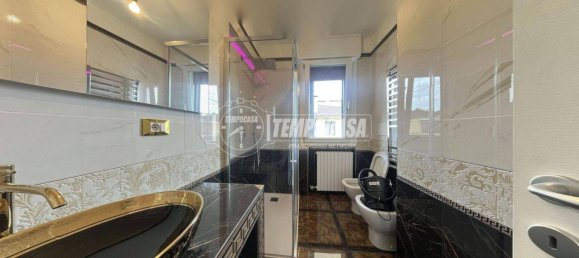 Квартира с 3 спальнями в Абано Терме, Италия № 370242 16