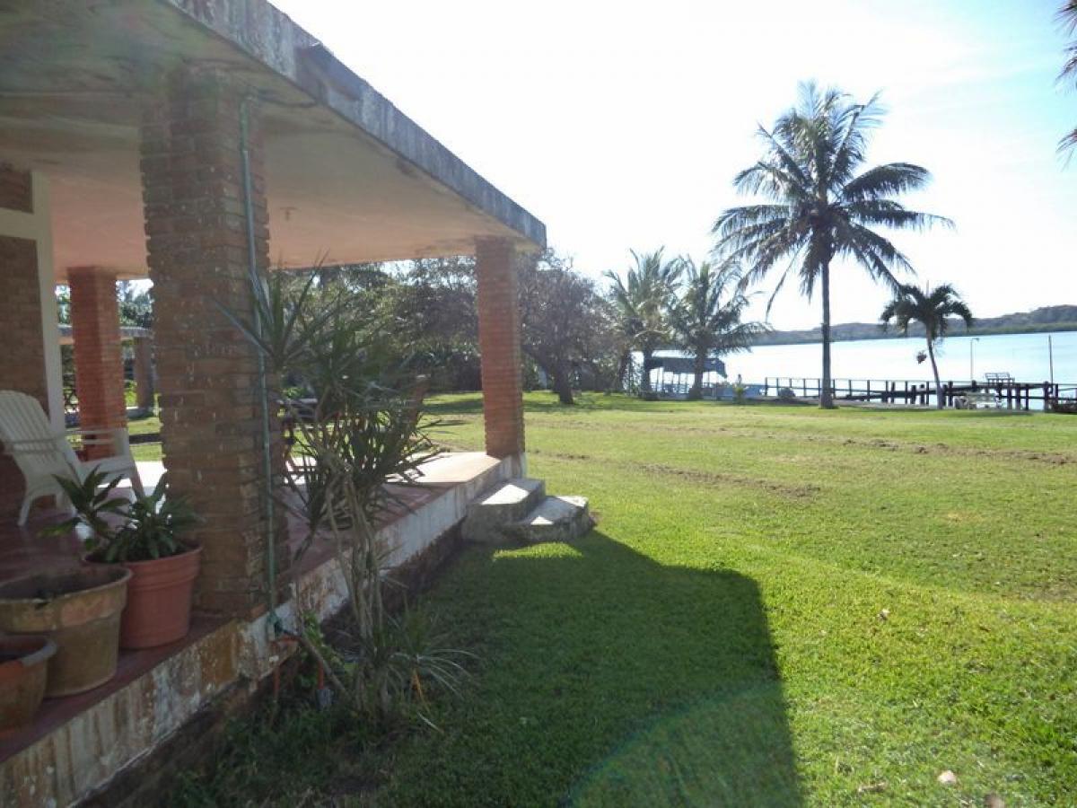 5 bedrooms House in Veracruz, Mexico No. 220471