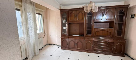 2 bedrooms Apartment in Zaragoza, Spain No. 172914 2