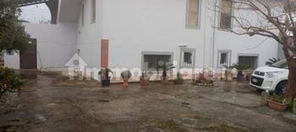 5 bedrooms Villa in Mondragone, Italy No. 344492 16