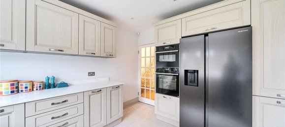 4 bedrooms House in Harrow, United Kingdom No. 12172 23