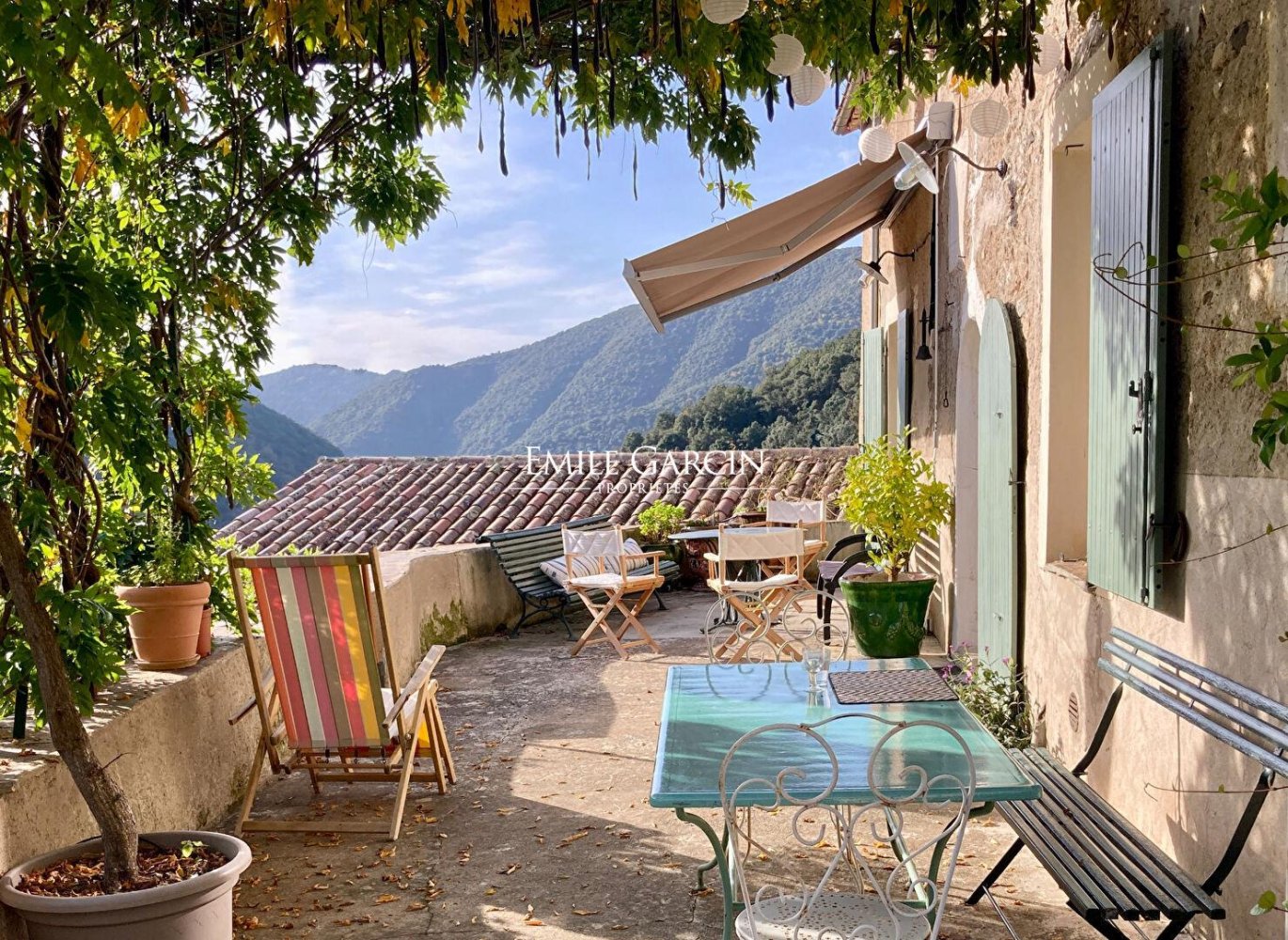 5 bedrooms House in Gard, France No. 309122