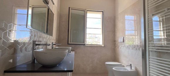 Apartamento T3 em Reggio Calabria, Italy N.º 337349 10