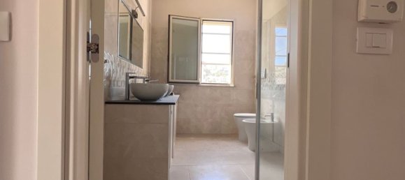 Apartamento T3 em Reggio Calabria, Italy N.º 337349 8