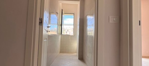 Apartamento T3 em Reggio Calabria, Italy N.º 337349 13