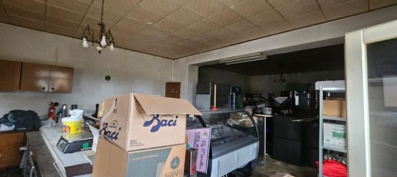 Склад 209м² в Чинголи, Италия № 254900 3