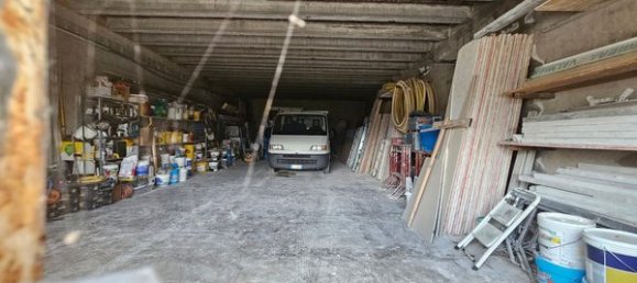 Склад 209м² в Чинголи, Италия № 254900 7