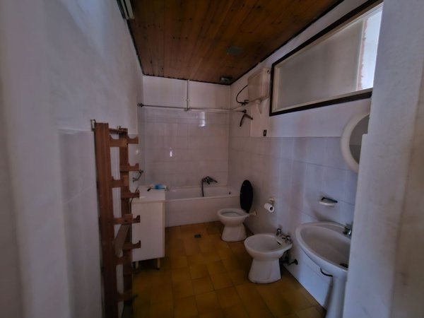 Склад 209м² в Чинголи, Италия № 254900