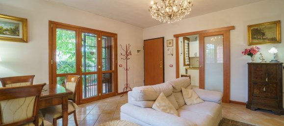 4 Schlafzimmer Wohnung in Montecatini Terme, Italy, Nr. 371241 18