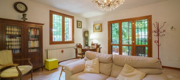 4 Schlafzimmer Wohnung in Montecatini Terme, Italy, Nr. 371241 16