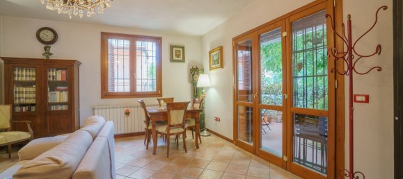 4 Schlafzimmer Wohnung in Montecatini Terme, Italy, Nr. 371241 12