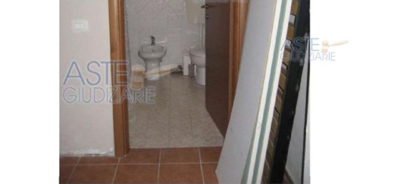 3 rooms Apartment in Pescia, Italy No. 42554 11