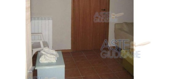 3 rooms Apartment in Pescia, Italy No. 42554 8