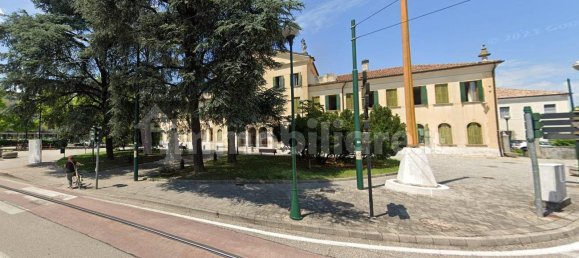 4 rooms Commercial property in Venice, Italy No. 380622 3