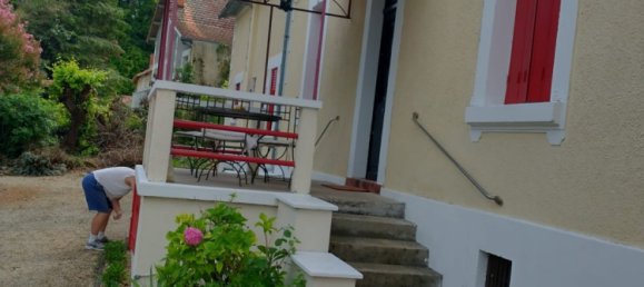 5 bedrooms Villa in Saint-Germain-du-Salembre, France No. 1874 7