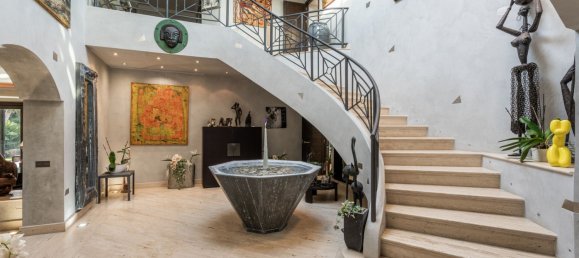 8 bedrooms House in Estepona, Spain No. 140101 10