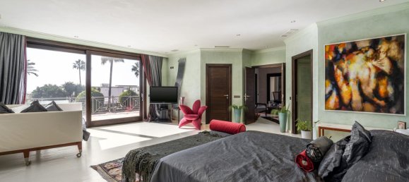 8 bedrooms House in Estepona, Spain No. 140101 16