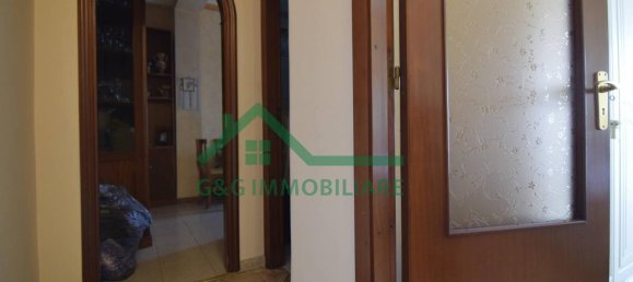 3-salle Appartement à Catania, Italy No. 235530 21