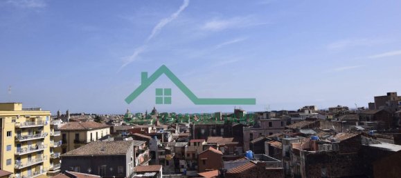 3-salle Appartement à Catania, Italy No. 235530 28